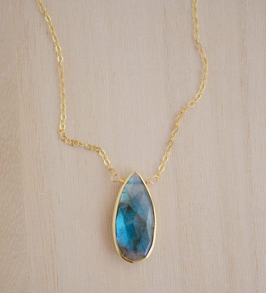 Labradorite Teardrop Necklace, Genuine labradorite bezeled in gold and suspended from a gold chain. Handmade by GEMNIA.